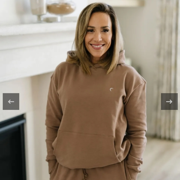 ZYIA Tops - Dust Relaxation Pocket Hoodie